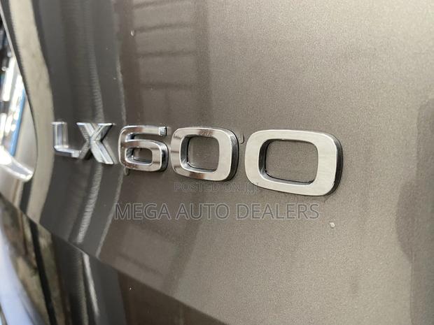Lexus LX 2023 Gray