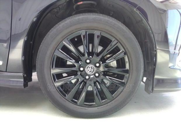 Toyota Harrier 2.0 4WD 2017 Black
