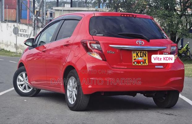 Toyota Vitz 1.3 FWD 5dr 2017 Red