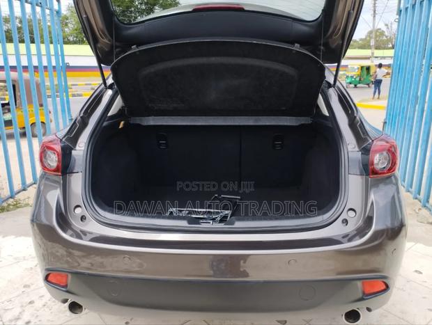 Mazda Axela 2017 Gray