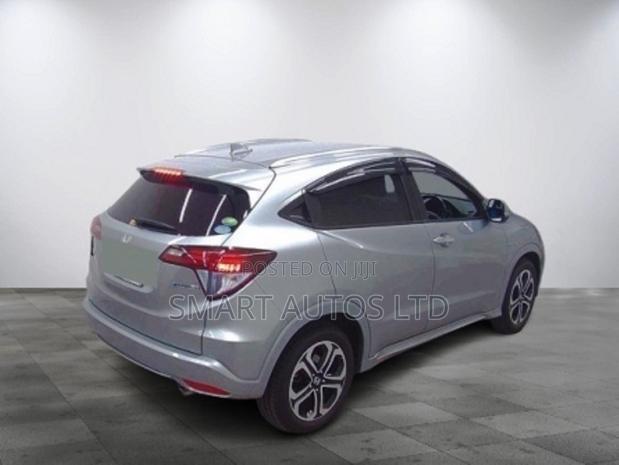Honda Vezel 1.5 Hybrid 2WD 2017 Silver