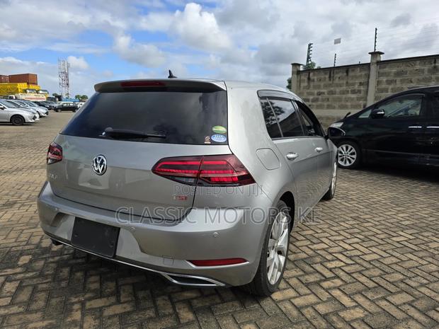 Volkswagen Golf TSI SE FWD 2018 Silver