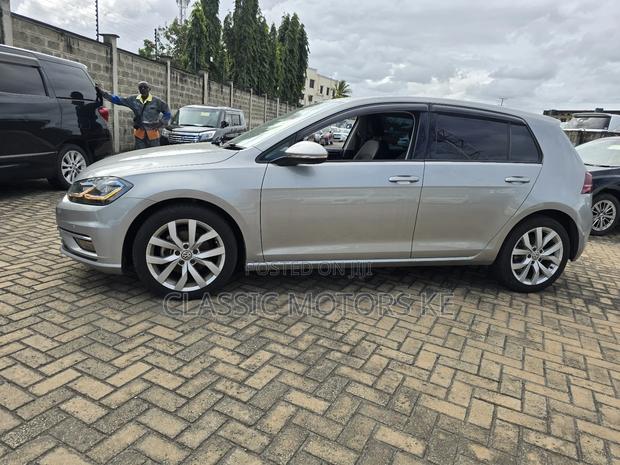 Volkswagen Golf TSI SE FWD 2018 Silver