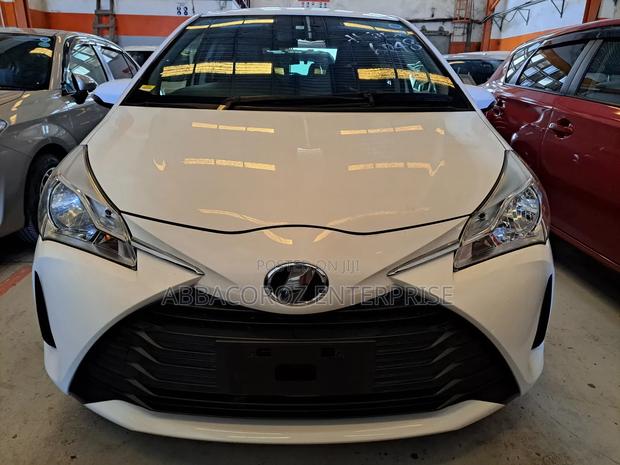 Toyota Vitz 1.3 AWD 5dr 2017 White