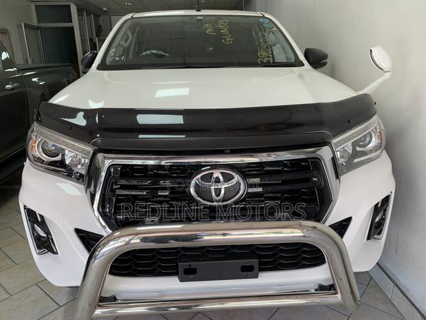 Toyota Hilux 2018 Off white