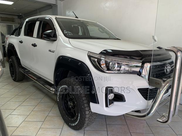 Toyota Hilux 2018 Off white