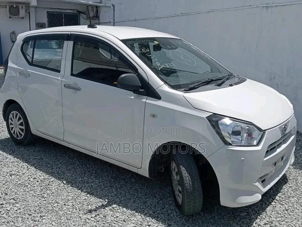 Toyota Pixis 2018 White