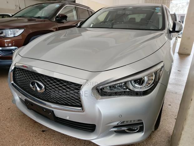 Nissan Skyline 2017 Silver