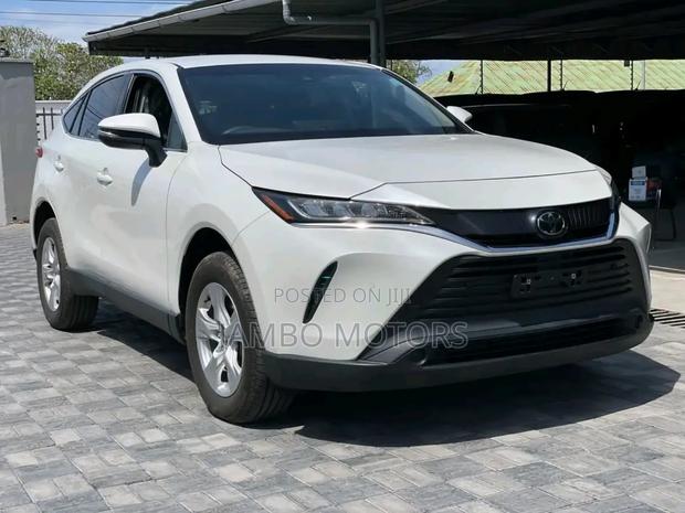Toyota Harrier 2.0 2020 White