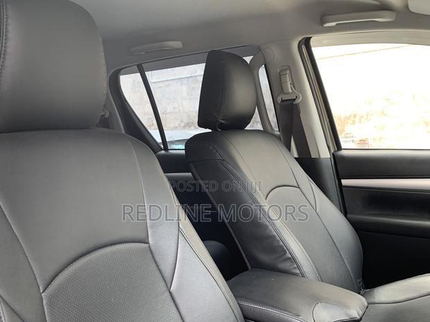 Toyota Hilux 2020 Green