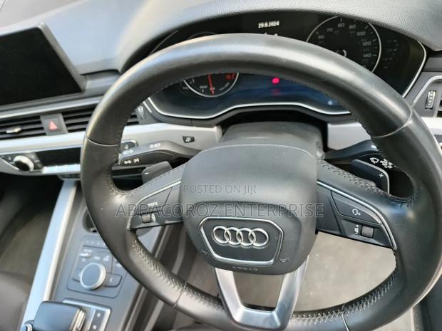 Audi A4 2017 Black