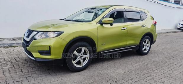 Nissan X-Trail 2.0 Hybrid AWD 2018 Green