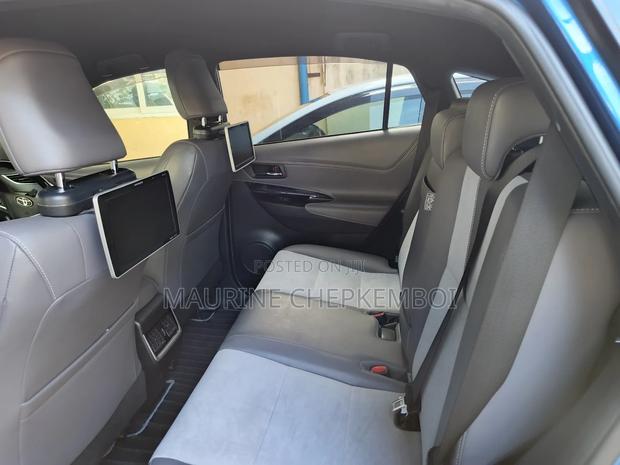 Toyota Harrier 2.0 Turbo 2017 Blue