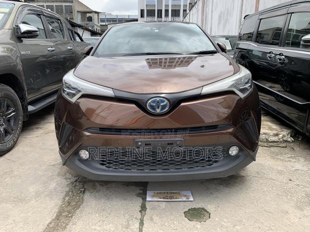 Toyota C-HR 2017 Brown
