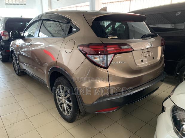 Honda Vezel 1.5 Hybrid 2WD 2017 Gold