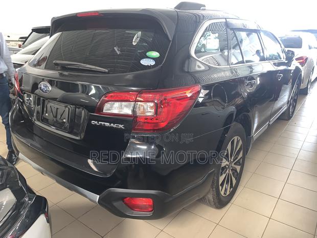 Subaru Outback 2.5i Limited AWD 2017 Matt Black