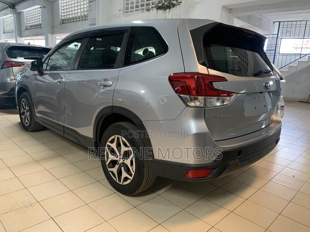 Subaru Forester 2.5i Limited AWD 2018 Silver