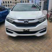 Honda Fit Shuttle 1.5 Hybrid 2WD 2018 White for sale