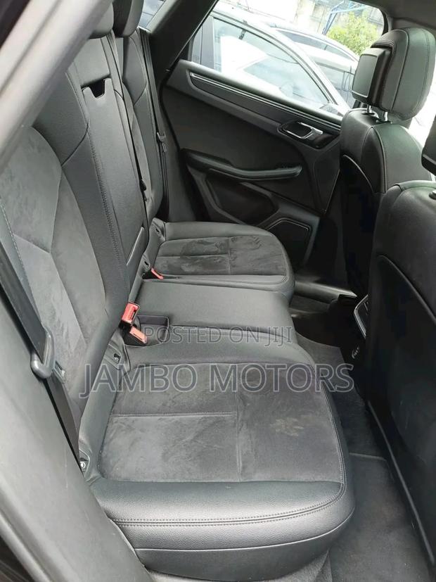 Porsche Cayenne Base AWD 2018 Black