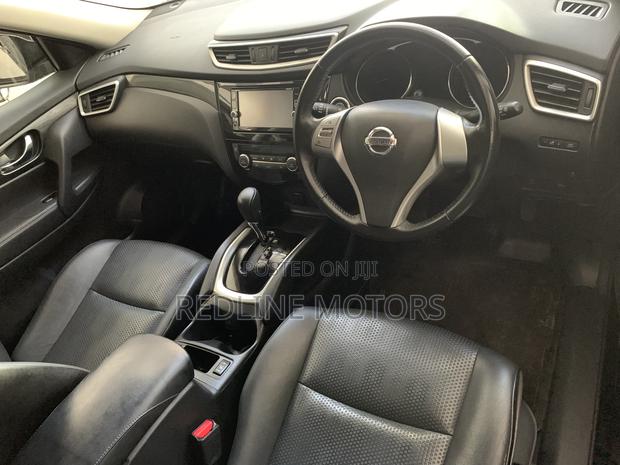 Nissan X-Trail 2.0 Petrol FWD 2016 Matt Black