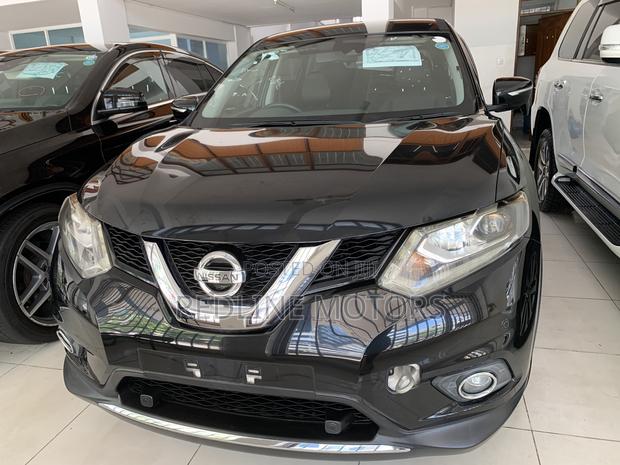 Nissan X-Trail 2.0 Petrol FWD 2016 Matt Black