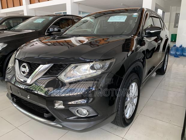 Nissan X-Trail 2.0 Petrol FWD 2016 Matt Black