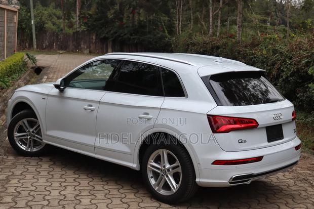 Audi Q5 2.0T Premium AWD quattro 2018 White