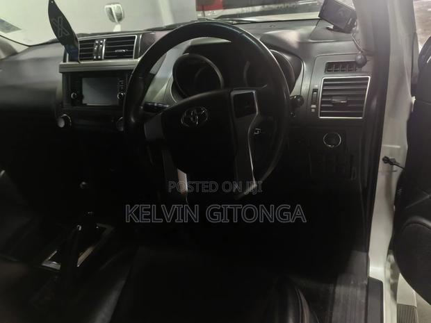 Toyota Land Cruiser Prado 2016 White