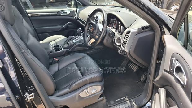 Porsche Cayenne Diesel AWD 2016 Black