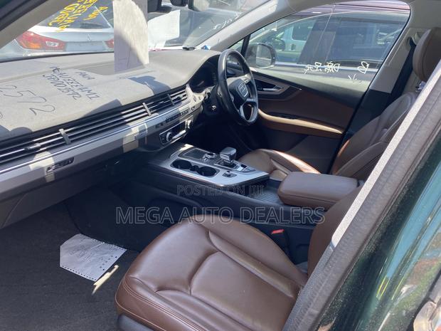 Audi Q7 2018 Green