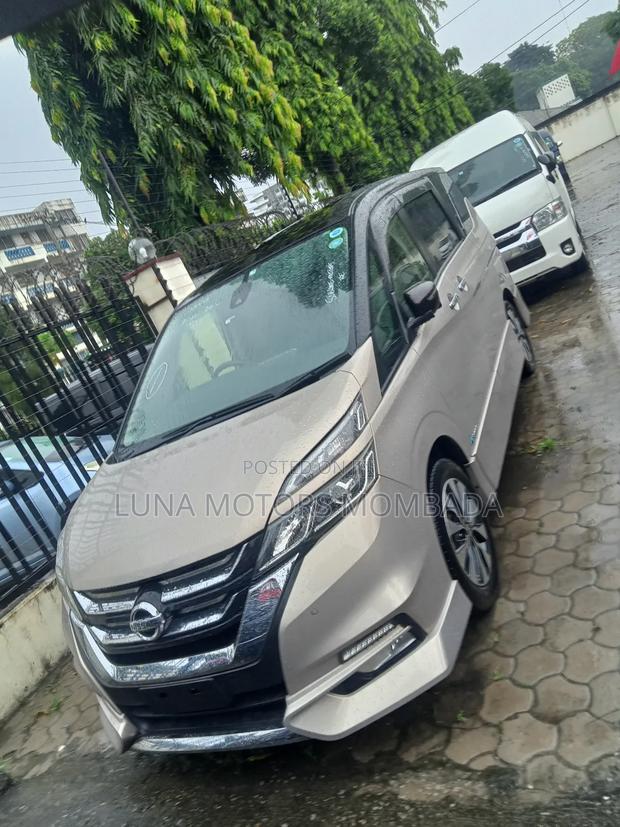 Nissan Serena 2019 Gold