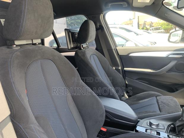 BMW X1 xDrive28i AWD 2018 Off white