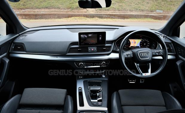 Audi Q5 2018 Gray