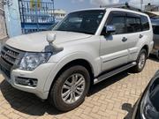 Mitsubishi Pajero V90 3.2 DI-D GL 2018 White for sale
