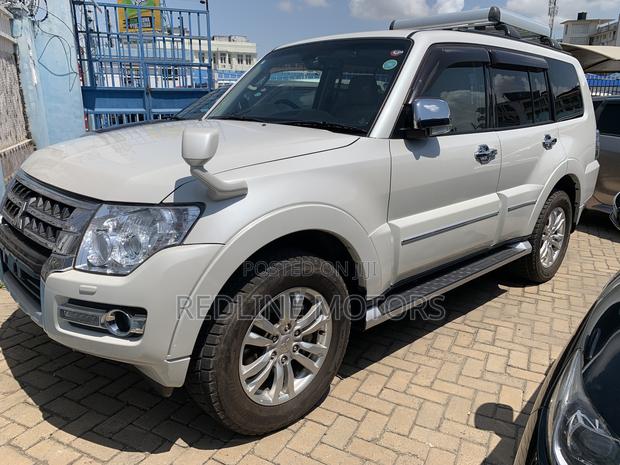 Mitsubishi Pajero V90 3.2 DI-D GL 2018 White