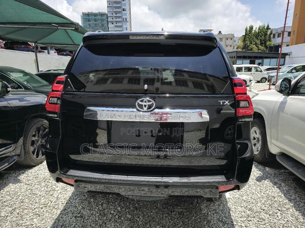 Toyota Land Cruiser Prado 2.8 2019 Black