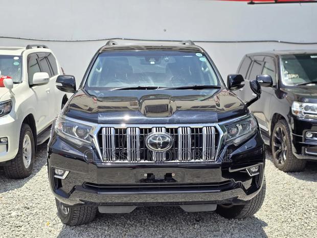 Toyota Land Cruiser Prado 2.8 2019 Black