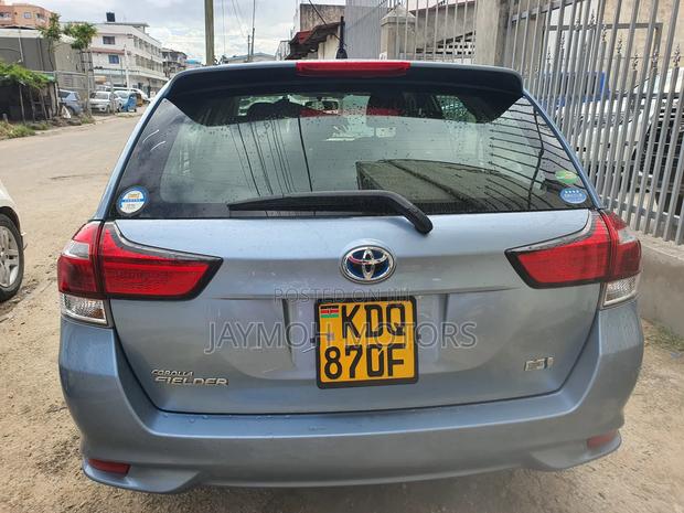 Toyota Corolla Fielder 2018 Blue