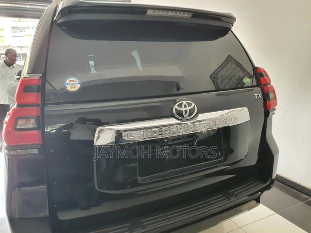 Toyota Land Cruiser Prado 2017 Black