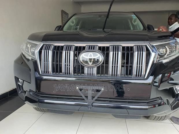 Toyota Land Cruiser Prado 2017 Black