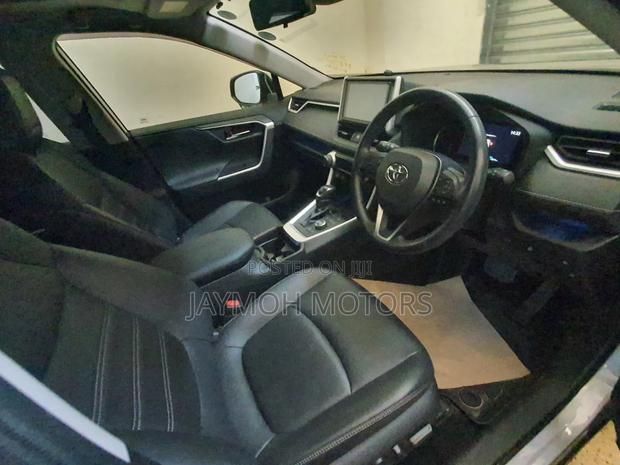 Toyota RAV4 2019 Silver