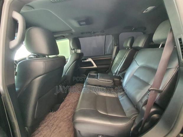 Toyota Land Cruiser 2017 Black
