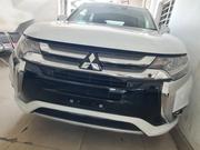 Mitsubishi Outlander 2018 White for sale
