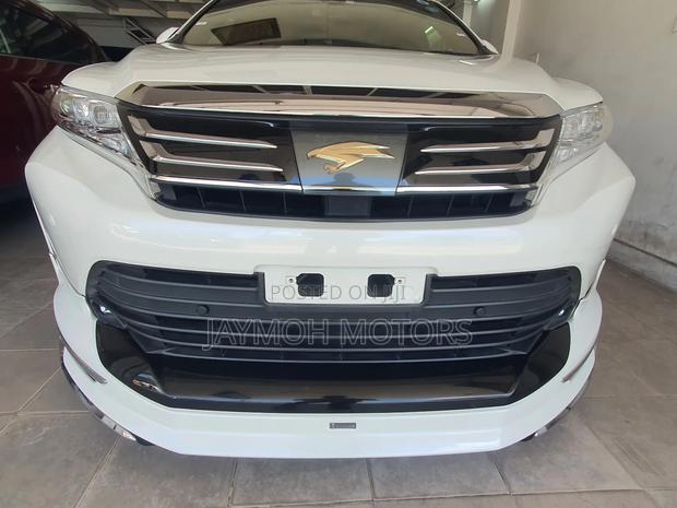 Toyota Harrier 2018 White