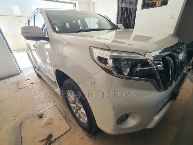Toyota Land Cruiser Prado 2016 White