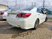 Toyota Crown 2017 White for sale