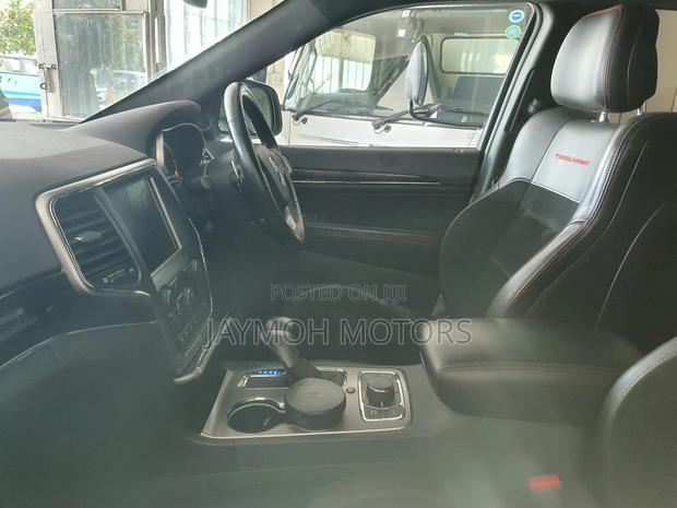 Jeep Grand Cherokee 2018 Silver