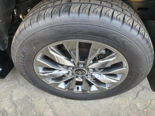 Toyota Land Cruiser 2023 Black