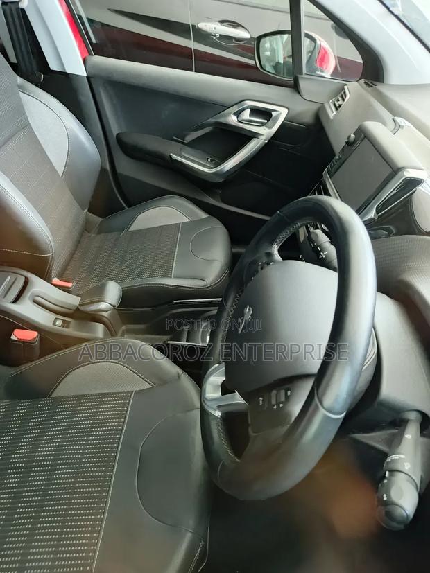 Peugeot 2008 1.6 BlueHD (120 Hp) 2017 Burgundy