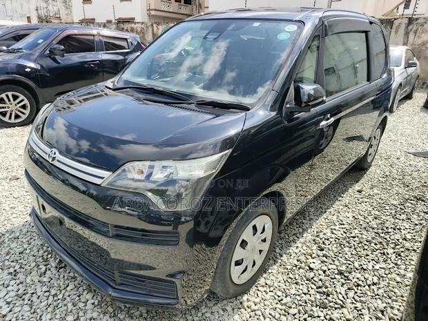 Toyota Spade 1.3 2017 Black